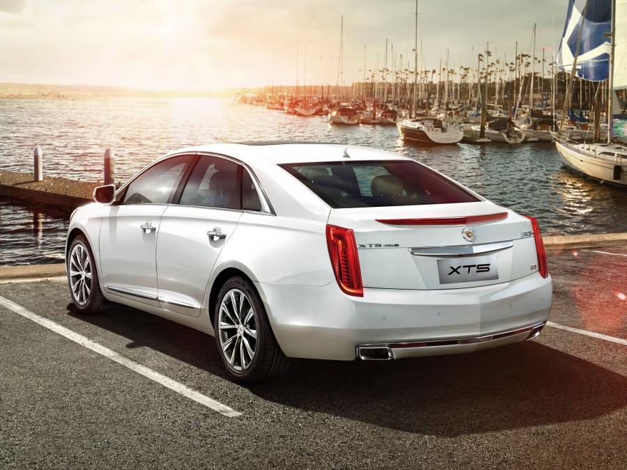  Cadillac XTS 2013 года  (CN) (фото 5 из 8)